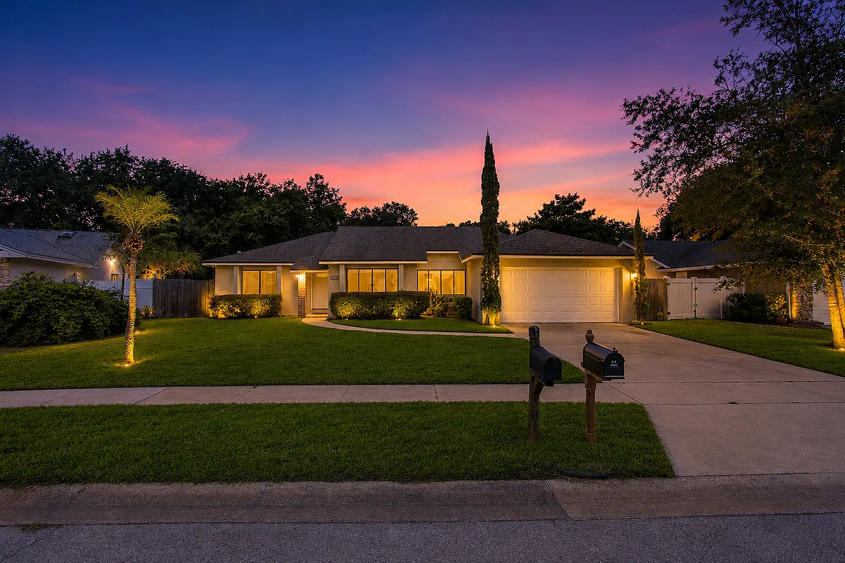 3 bed, 2.0 bath, 1608 sqft, $2,500 — Photo 1