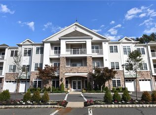 7316 Falston Cir, Old Bridge, NJ 08857