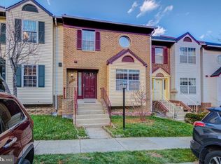 6058 Heatherwood Dr, Alexandria, VA 22310