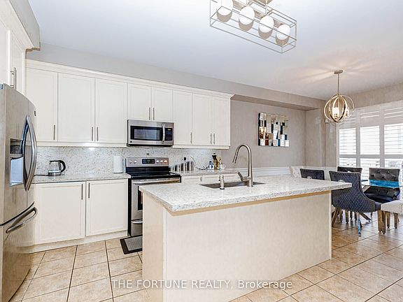 5th image of 30 Cedarsprings Way
