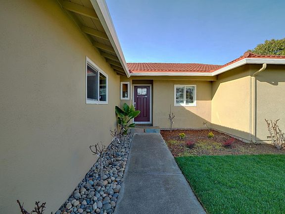 3rd image of 2959 Heidi Ct