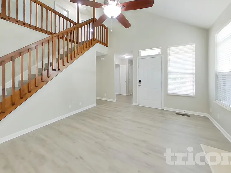 5713 Briarwick Ct — Photo 3