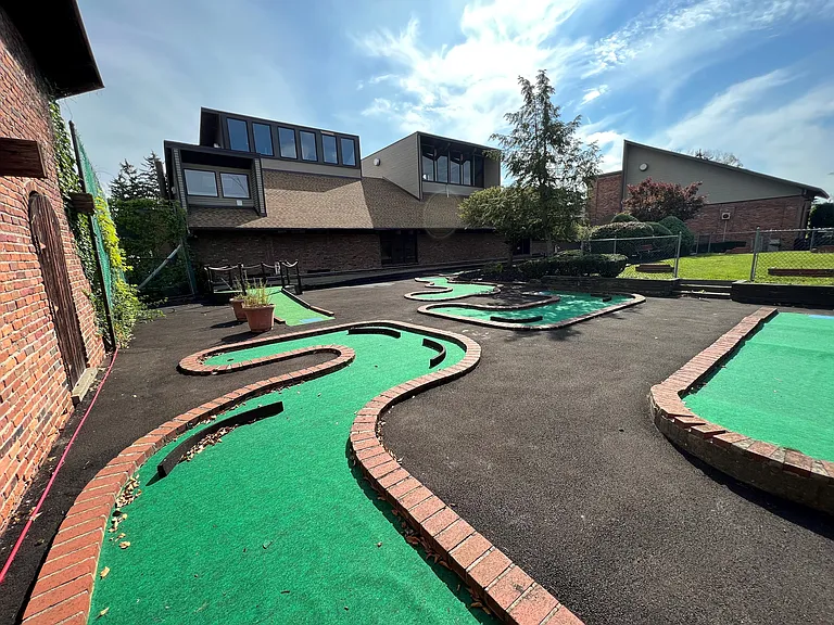 Williamstowne Village Senior Apartments — Photo 16