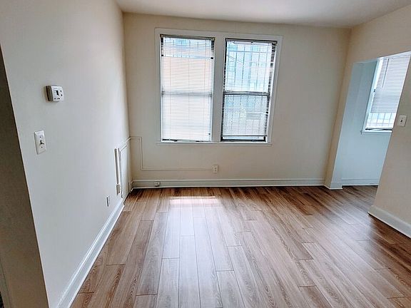 2nd image of 231 15th St SE APT 103
