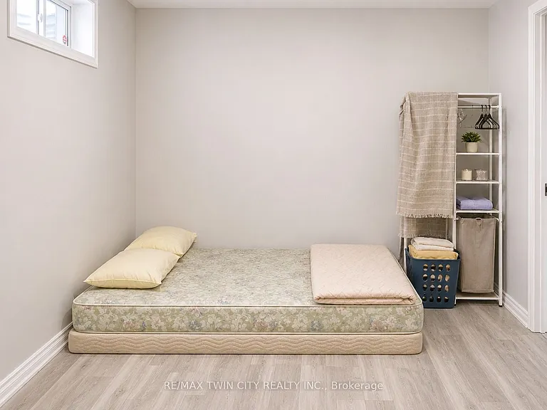 212 Colton Cir — Photo 19
