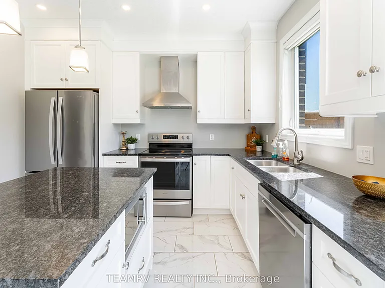 382 Masters Dr — Photo 16