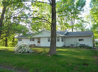 146 Arrowwood Estate Rd, Du Quoin, IL 62832
