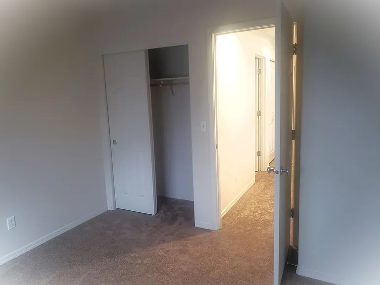 20483 SW Marimar St — Photo 35