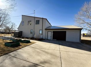 237 5th Ave NE, Cut Bank, MT 59427