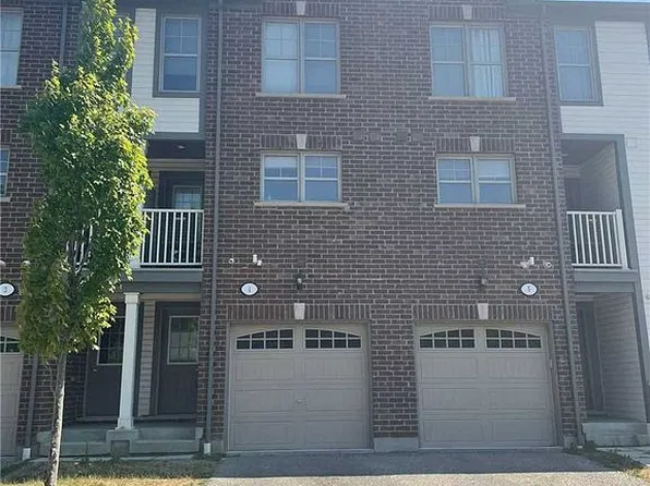 701 Homer Watson Blvd #4, Kitchener, ON N2C 0B5
