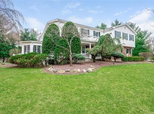 12 Celia Ct, Suffern, NY 10901