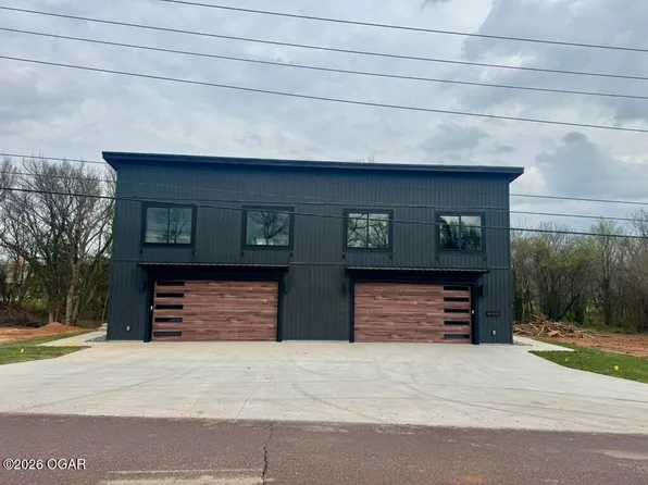 1503 Eisenhower St #A & B, Monett, MO 65708