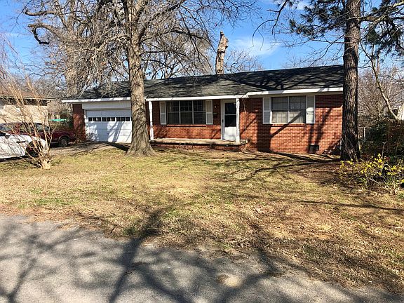 3rd image of 120 N McCloud Ave