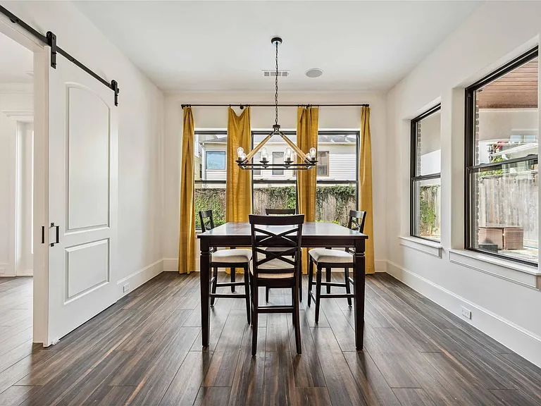 215 Malone St — Photo 13
