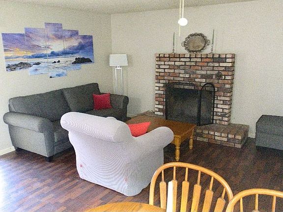 4th image of 1513 San Carlos Ln