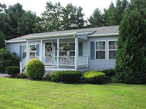 2nd image of 32 Trailwood Dr