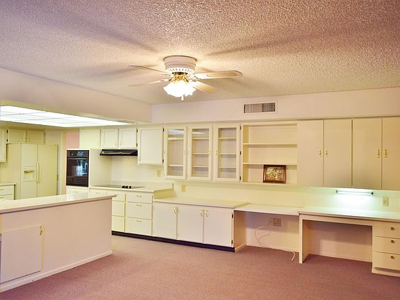 4th image of 9567 W Country Club Dr