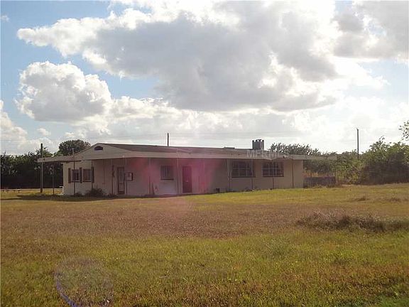 3rd image of 28368 Pasadena Dr