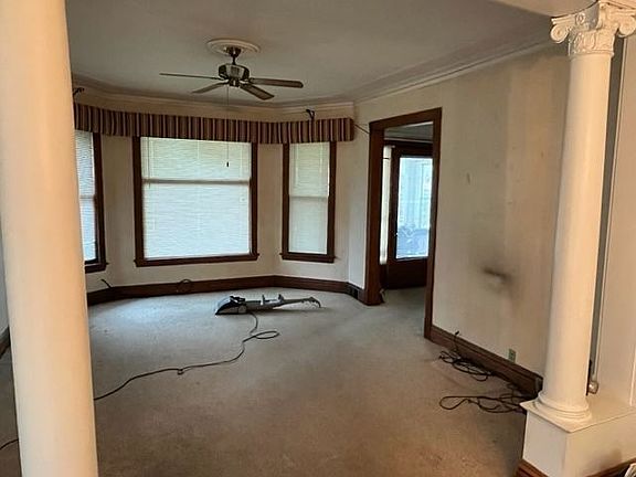 5th image of 3735 N Kostner Ave