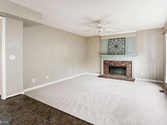 5th image of 829 Catoctin Cir NE #829