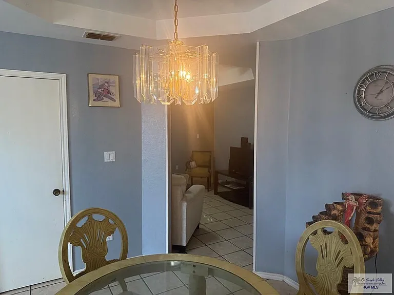 634 Rey Salomon St — Photo 8