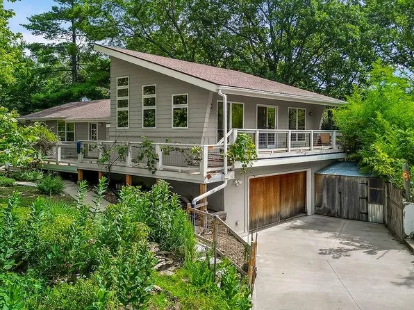 11525 S Clare Rd, Olathe, KS 66061