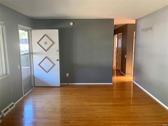 2nd image of 2480 Flamingo Dr