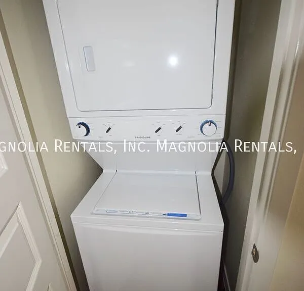 2122 Taxco Ct #4 — Photo 10