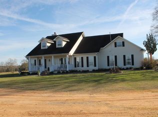 301 Mary Batten Rd, Pearson, GA 31642