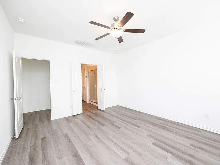 508 Chip St — Photo 11