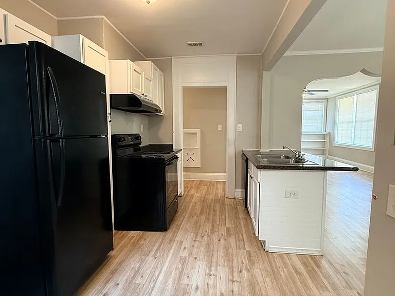 168 S Panama St — Photo 10