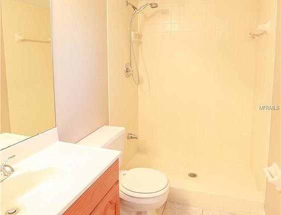 4th image of 2213 Laurel Oak Dr