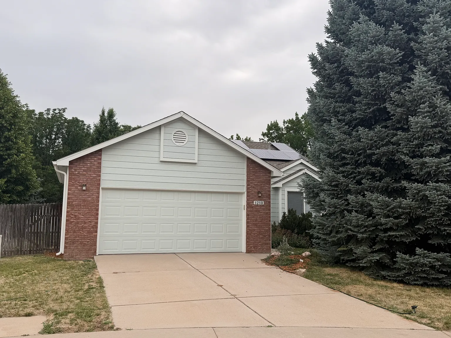 4 bed, 2146 sqft, $2,600 — Photo 1