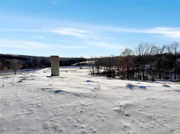 976 Foggy Ct, Washington, MO 63090