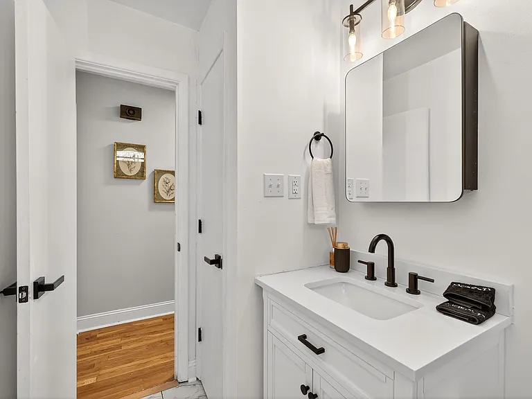 6013 Ferndale Pl — Photo 40