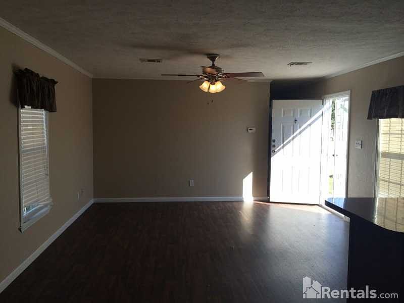 2nd image of 1429 Whitecap Ln