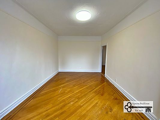 5th image of 78-11 Kew Forest Ln #2BB