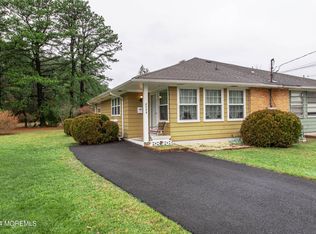 2133 Hovsons Blvd, Toms River, NJ 08753