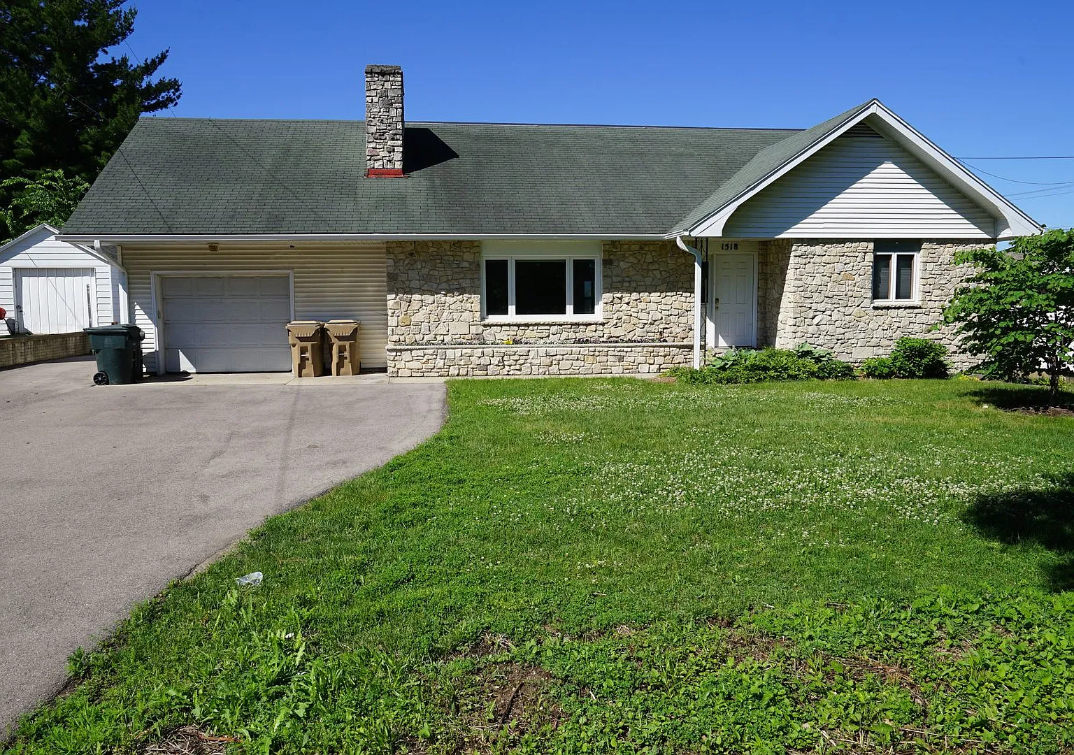 Spacious East Side 4 Bedroom Home with a $500 Move-In Credit! — Photo 1