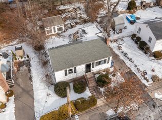 10 Van Brunt St, Hyde Park, MA 02136