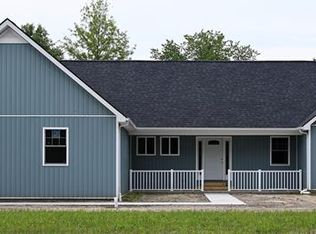 8821 Short Cut Rd, Fair Haven, MI 48023