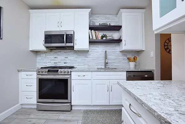 Sold by Ben Bay Realty Co | media 14