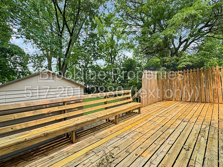 823 Holten St — Photo 6
