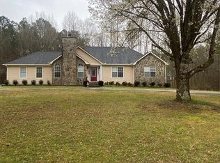 129 Springflower Dr, Carrollton, GA 30116