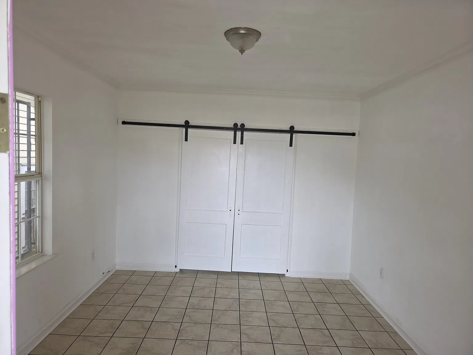 2 bed, 800 sqft, $1,000 — Photo 3