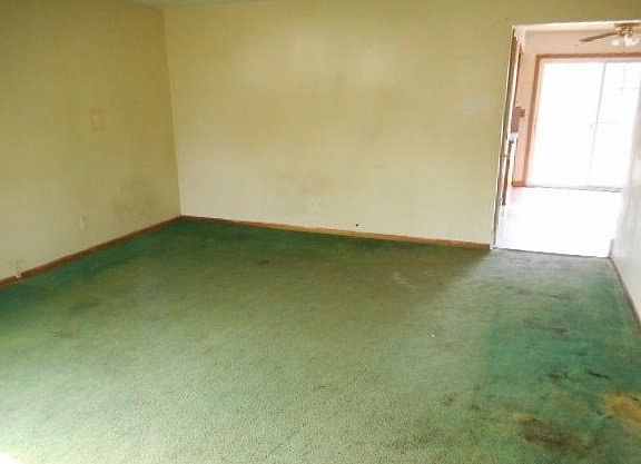 Additional Living Room