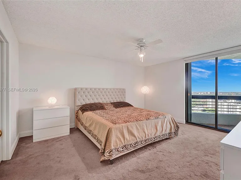 3500 Mystic Pointe Dr #3302 — Photo 15