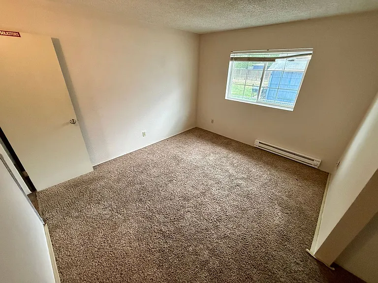 713 Airway Ave — Photo 13