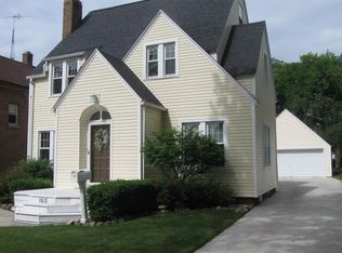 1618 S 13th St, Manitowoc, WI 54220