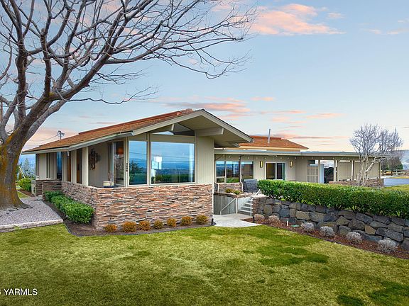 3rd image of 4909 Scenic Dr